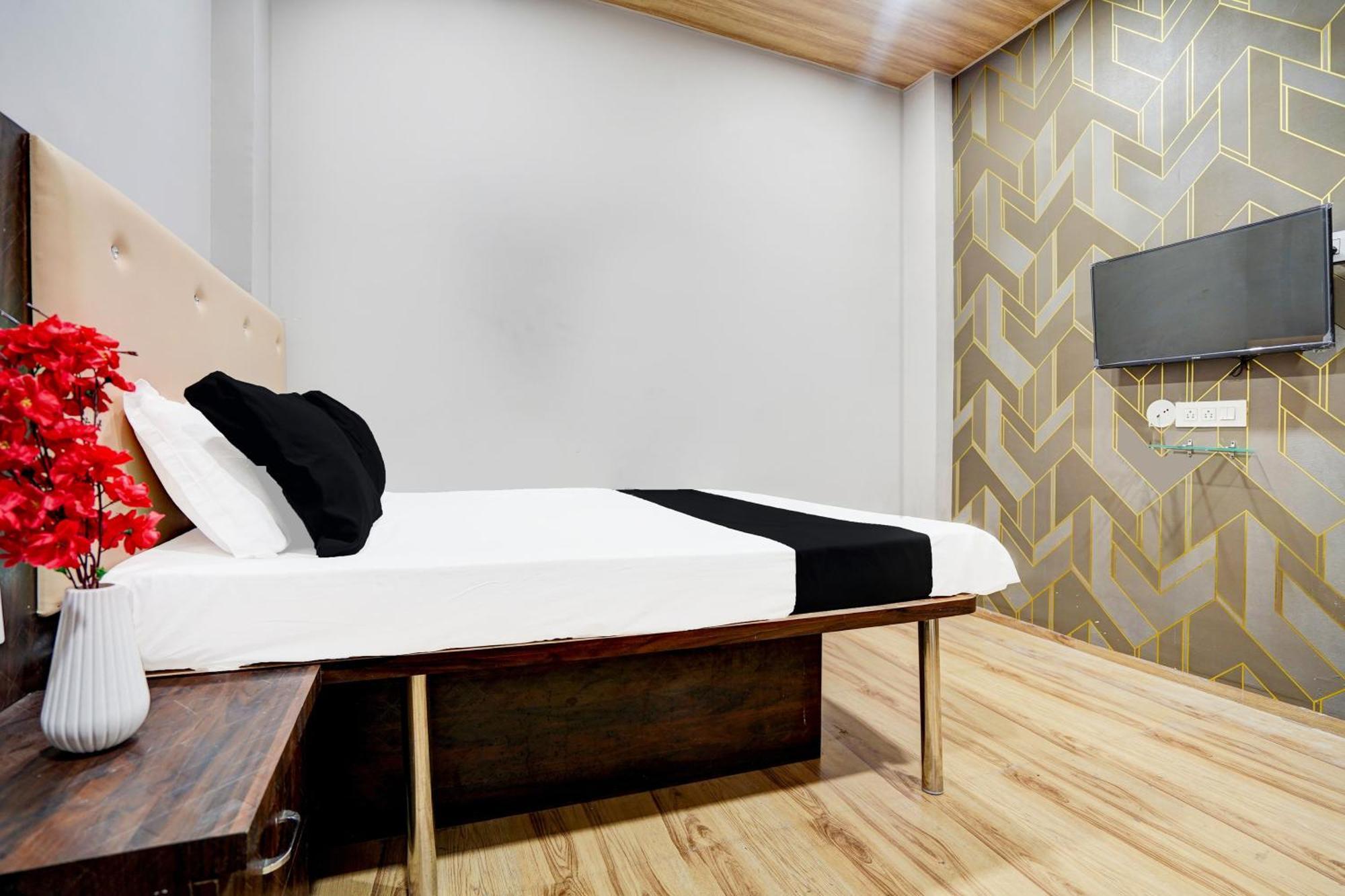 Hotel O New Sai Resort Nagpur Zewnętrze zdjęcie